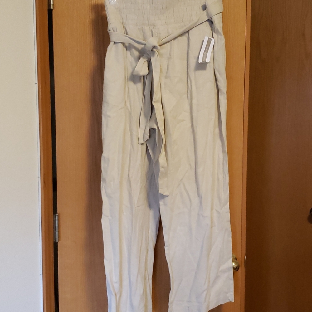 Pull-on linen pants